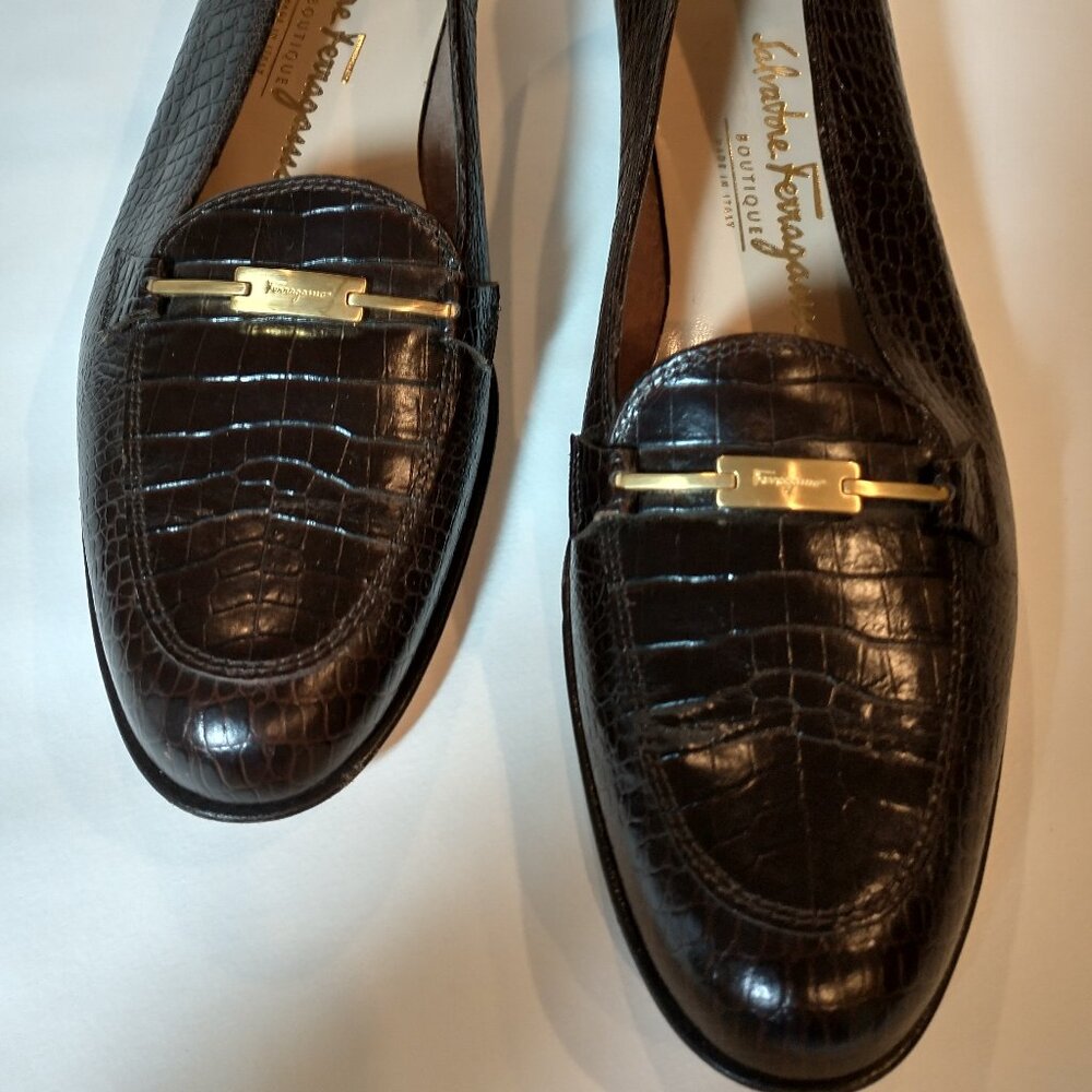 Salvatore Ferragamo Croc Embossed Moccasin Size 8